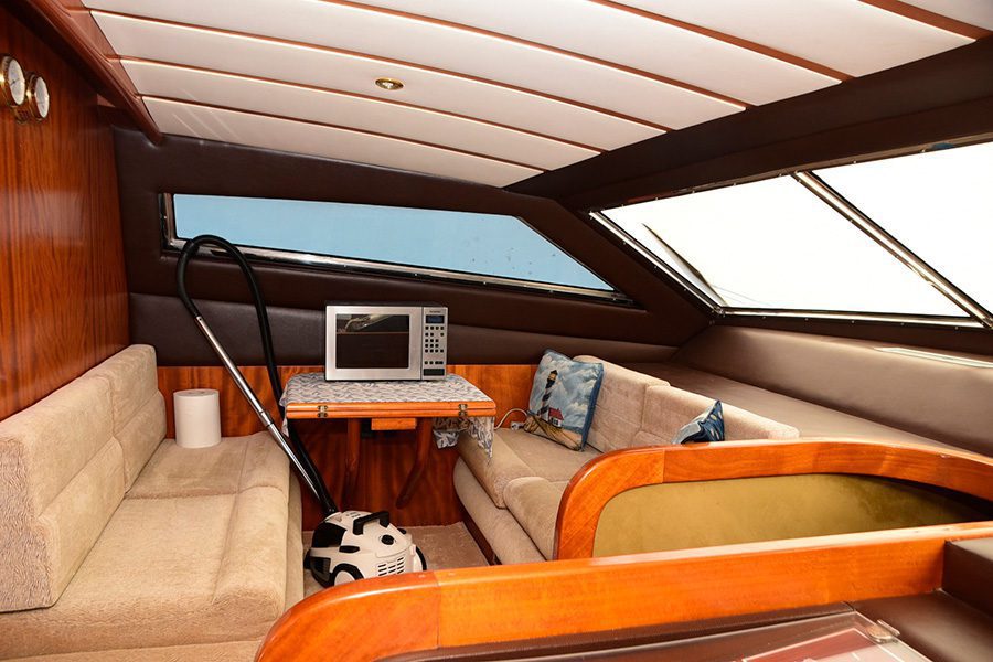 Alanya Yat Kiralama 26m Ferretti 80